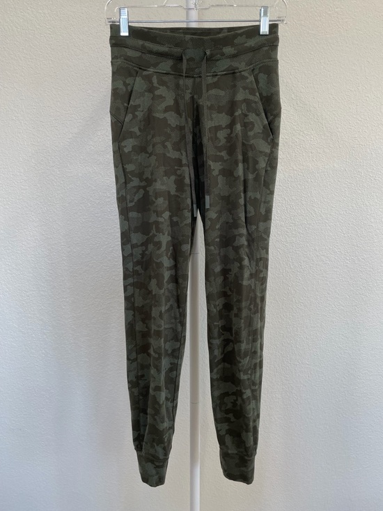 lululemon athletica Pants - Lululemon Ready to Rulu Joggers Heritage Camo Dark Olive Green Twill 4